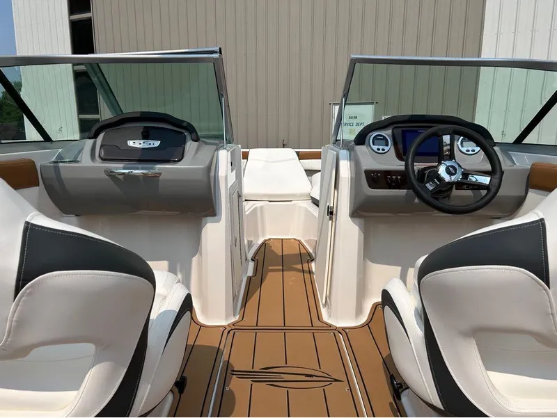 Slide: The Image of Chaparral 21 SSi OB 2023 - 8