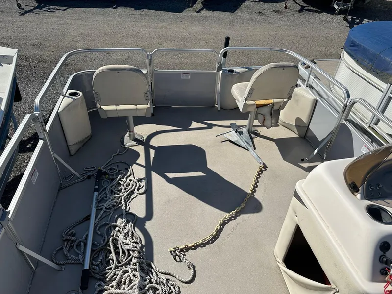 Slide: The Image of 2017 Sun Boatwork Oasis 818 pontoon interior with anchor and ropes, featuring Yamaha 50Hp engine. - 4