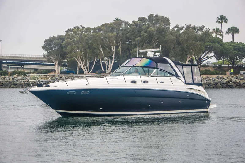 Slide: The Image of Sea Ray 380 Sundancer 2003 - 18