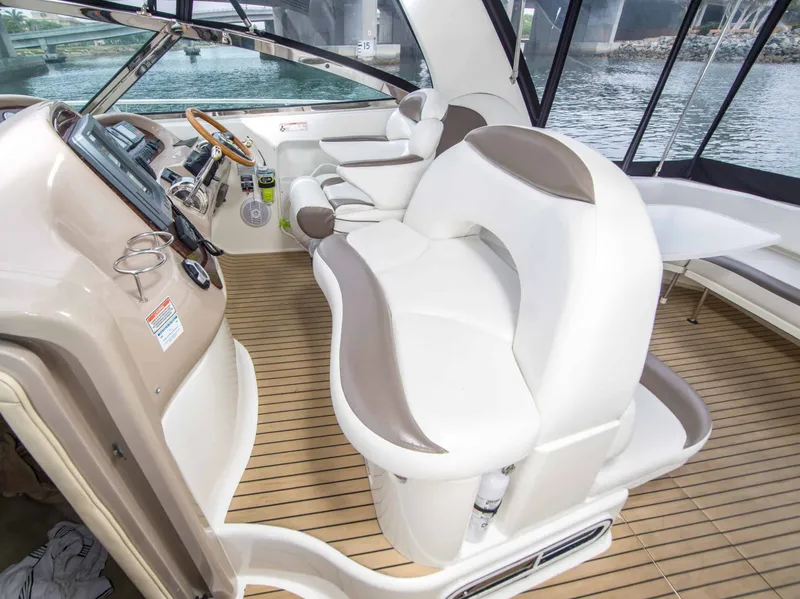Slide: The Image of Sea Ray 380 Sundancer 2003 - 6