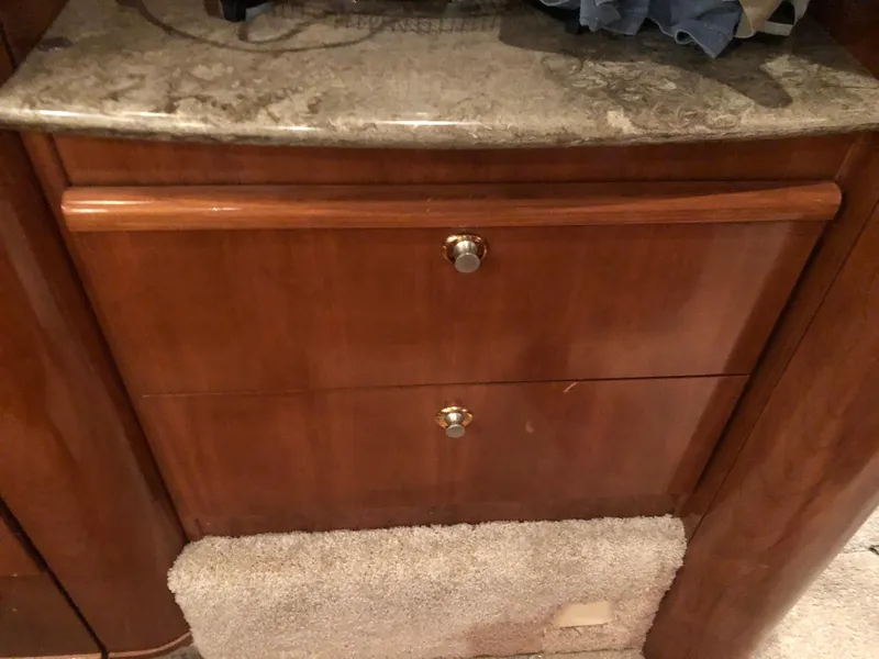 Slide: The Image of Meridian 580 Pilothouse 2007 - 108