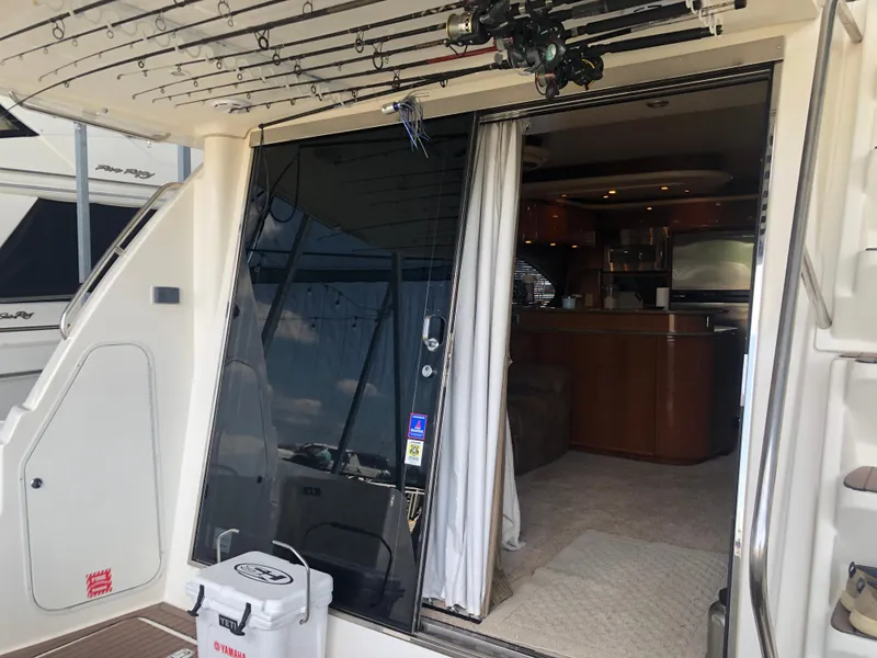Slide: The Image of Interior view of a 2007 Meridian 580 Pilothouse yacht. - 11