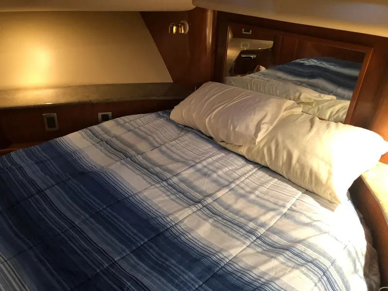 Slide: The Image of Meridian 580 Pilothouse 2007 - 111