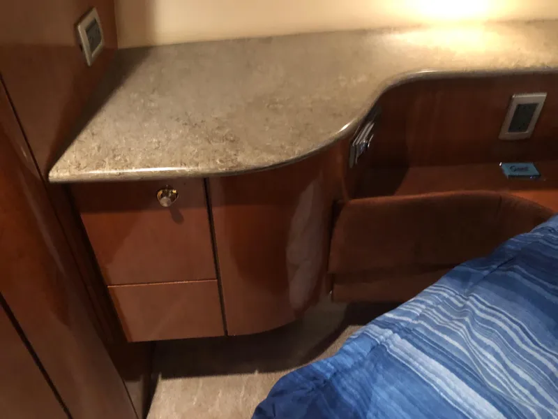 Slide: The Image of Meridian 580 Pilothouse 2007 - 115