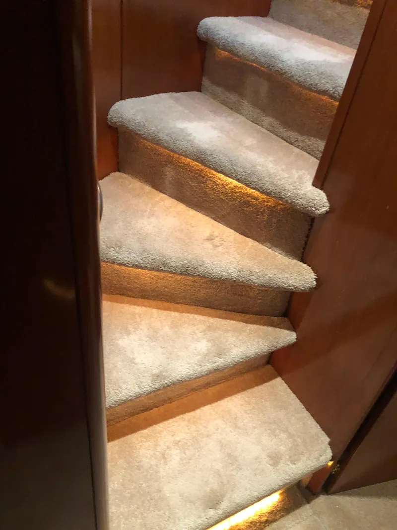 Slide: The Image of Meridian 580 Pilothouse 2007 - 123