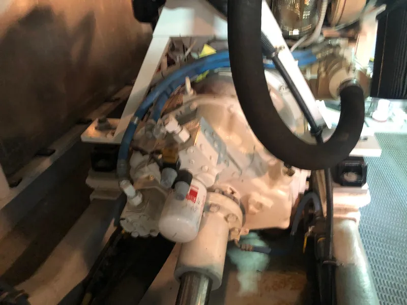 Slide: The Image of Meridian 580 Pilothouse 2007 - 139