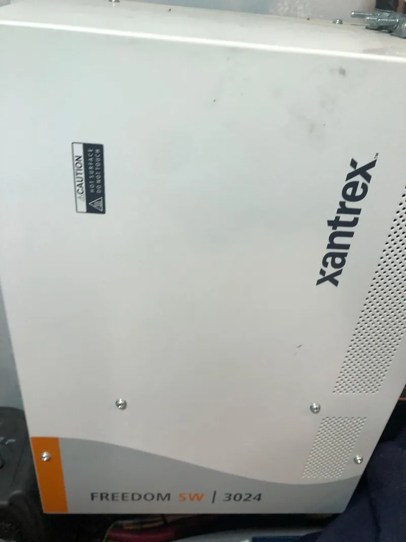 Slide: The Image of Meridian 580 Pilothouse 2007 - 158