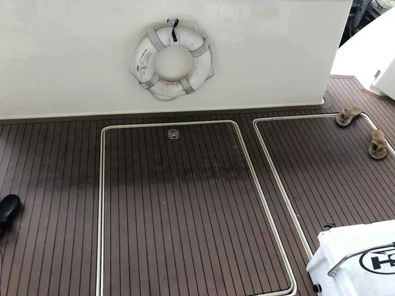 Slide: The Image of Meridian 580 Pilothouse 2007 - 161