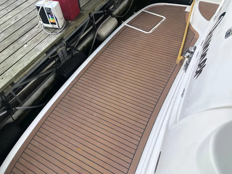 Slide: The Image of Meridian 580 Pilothouse 2007 - 175