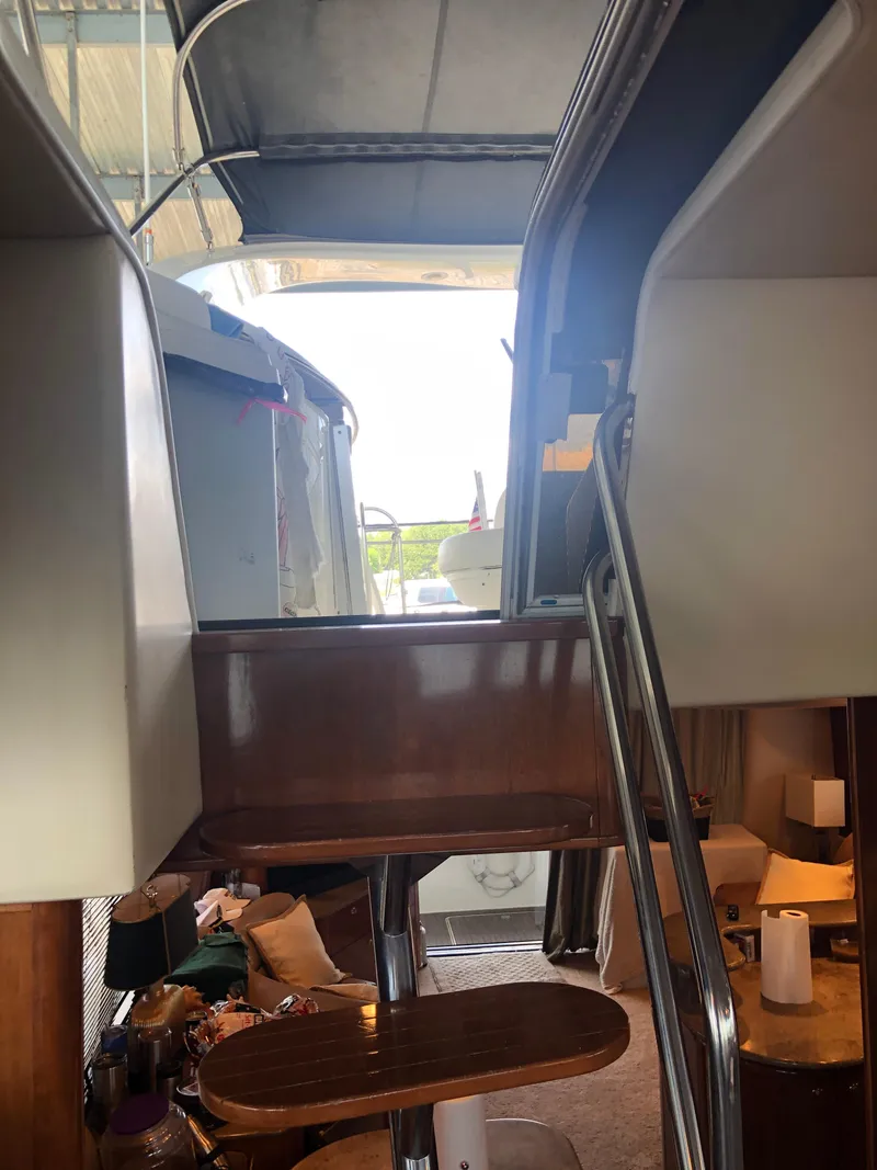 Slide: The Image of Meridian 580 Pilothouse 2007 - 64