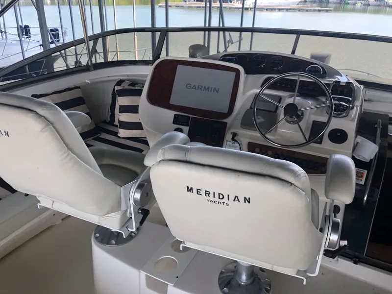 Slide: The Image of Meridian 580 Pilothouse 2007 - 69