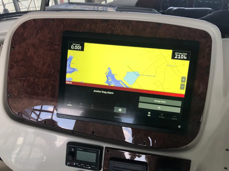 Slide: The Image of Meridian 580 Pilothouse 2007 - 72