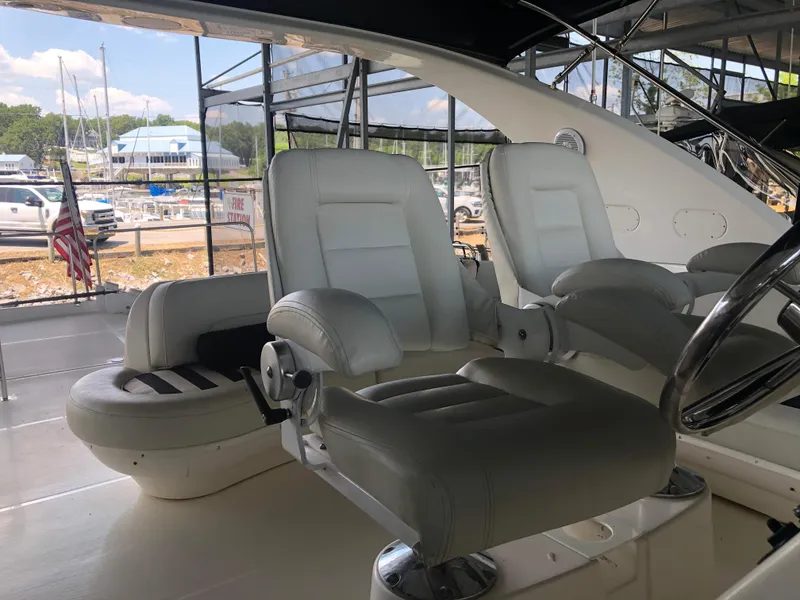 Slide: The Image of Meridian 580 Pilothouse 2007 - 91