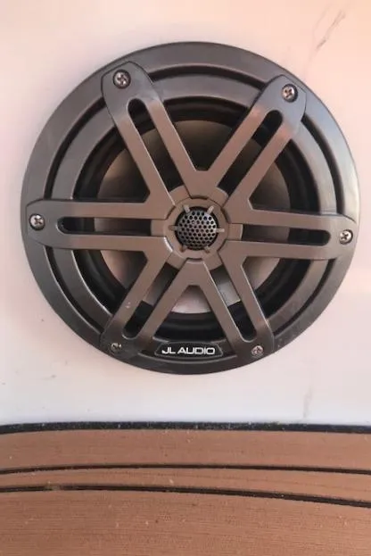 Slide: The Image of JL Audio speaker on 2024 Starcraft SVX 211 boat. - 16
