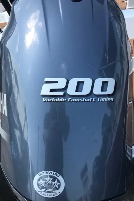 Slide: The Image of 2024 Starcraft SVX 211 with Yamaha 200 Variable Camshaft Timing engine - 19