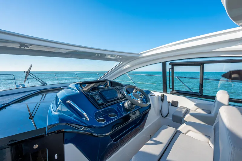 Slide: The Image of BENETEAU Gran Turismo 41 - 13