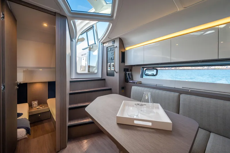 Slide: The Image of BENETEAU Gran Turismo 41 - 17