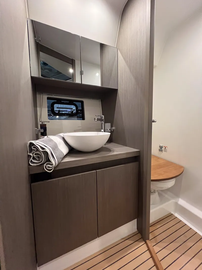 Slide: The Image of BENETEAU Gran Turismo 41 - 7