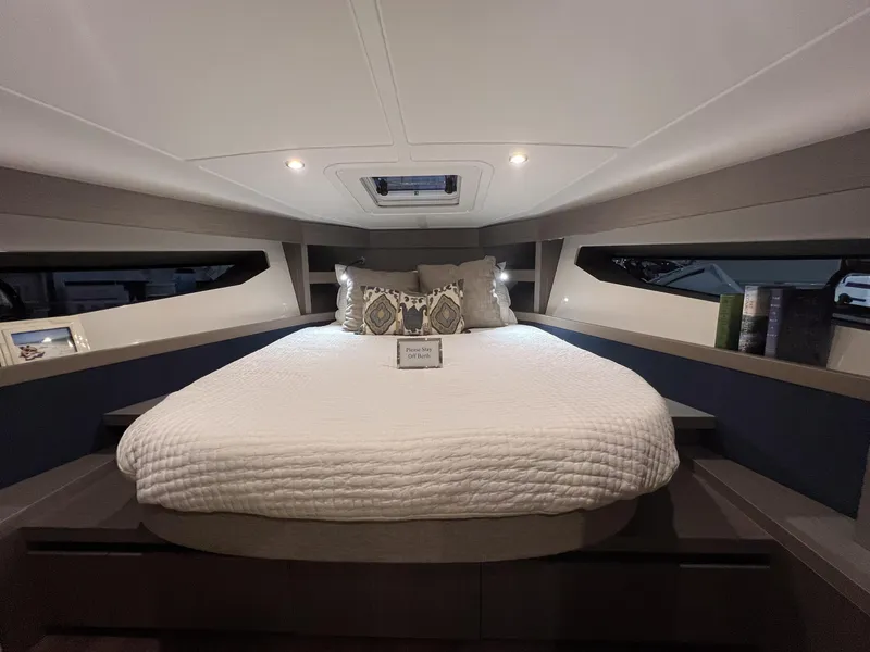 Slide: The Image of BENETEAU Gran Turismo 41 - 8