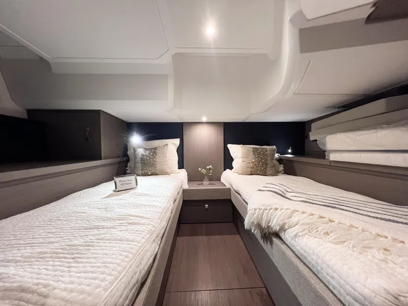 Slide: The Image of BENETEAU Gran Turismo 41 - 9