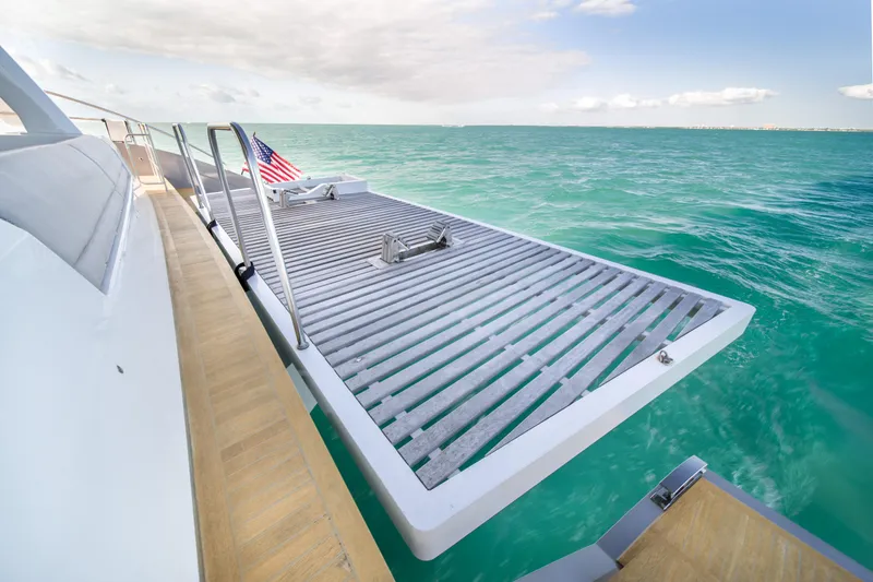 Slide: The Image of Lagoon SEVENTY 7 2020 - 101