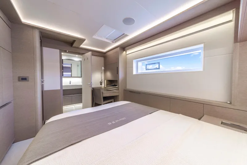 Slide: The Image of Lagoon SEVENTY 7 2020 - 58