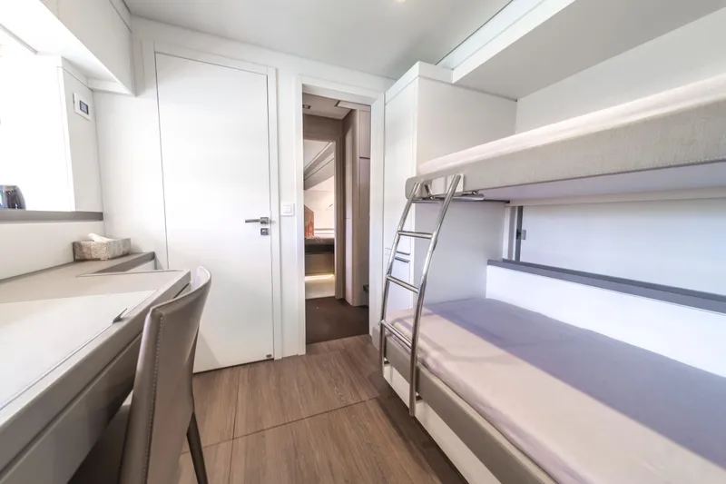 Slide: The Image of Lagoon SEVENTY 7 2020 - 69