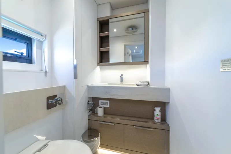 Slide: The Image of Lagoon SEVENTY 7 2020 - 71