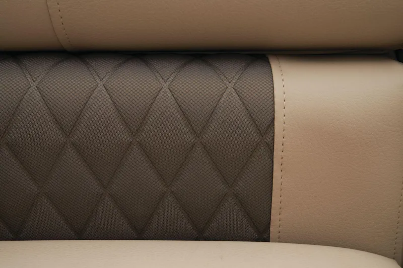 Slide: The Image of Sun Tracker Sportfish 24 XP3 2023 - 12