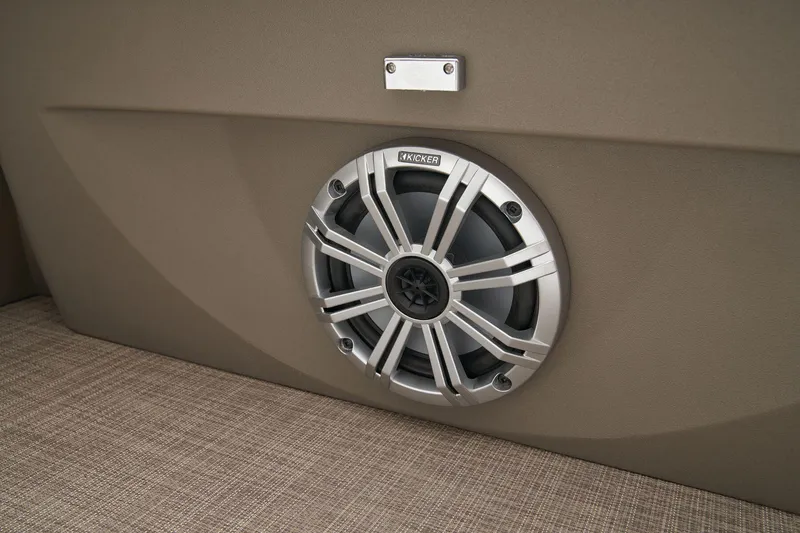 Slide: The Image of Sun Tracker Sportfish 24 XP3 - 36