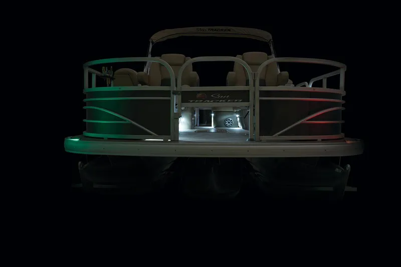 Slide: The Image of Sun Tracker Sportfish 24 XP3 - 48