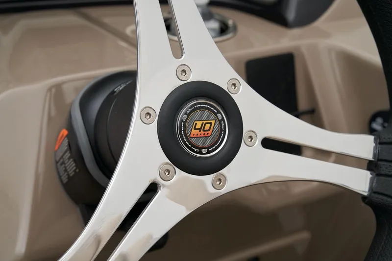 Slide: The Image of Sun Tracker Sportfish 24 XP3 - 25