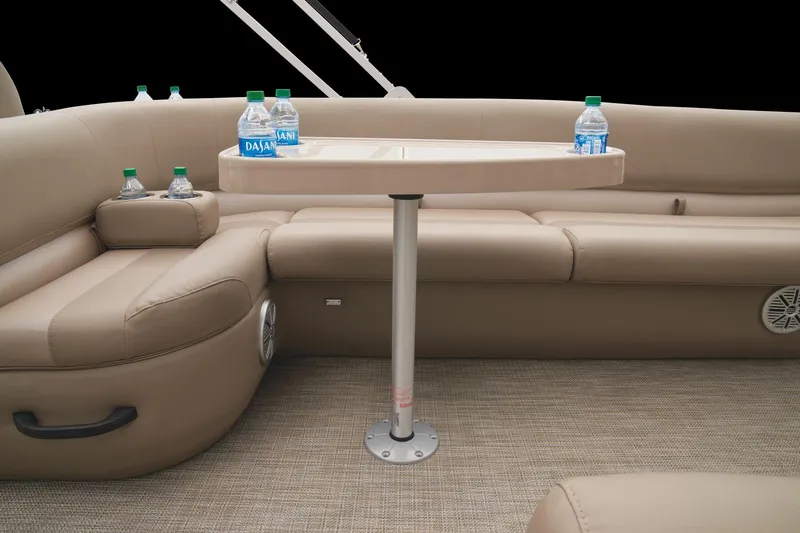 Slide: The Image of Ranger Reata 200F 2023 - 50