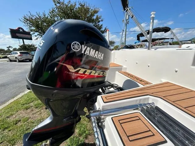 Slide: The Image of 2024 Starcraft SVX 191 boat with Yamaha VMAX outboard motor. - 13