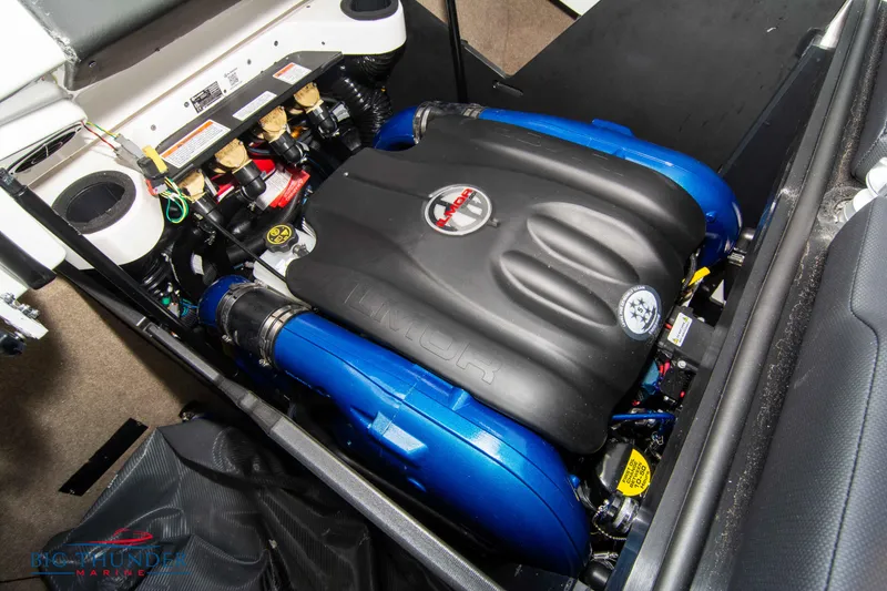 Slide: The Image of MasterCraft X24 2023 - 59