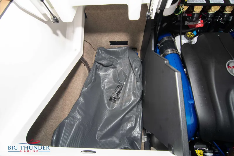 Slide: The Image of MasterCraft X24 2023 - 62