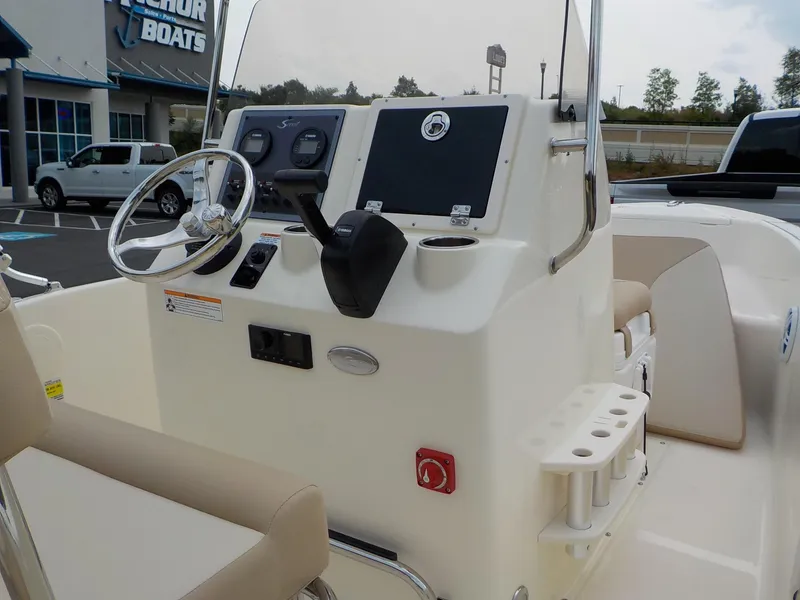 Slide: The Image of Scout 175 Sportfish 2023 - 14