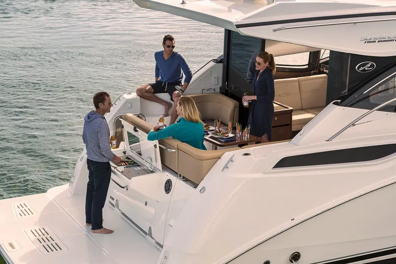 Slide: The Image of Sea Ray Sundancer 400 2017 - 80