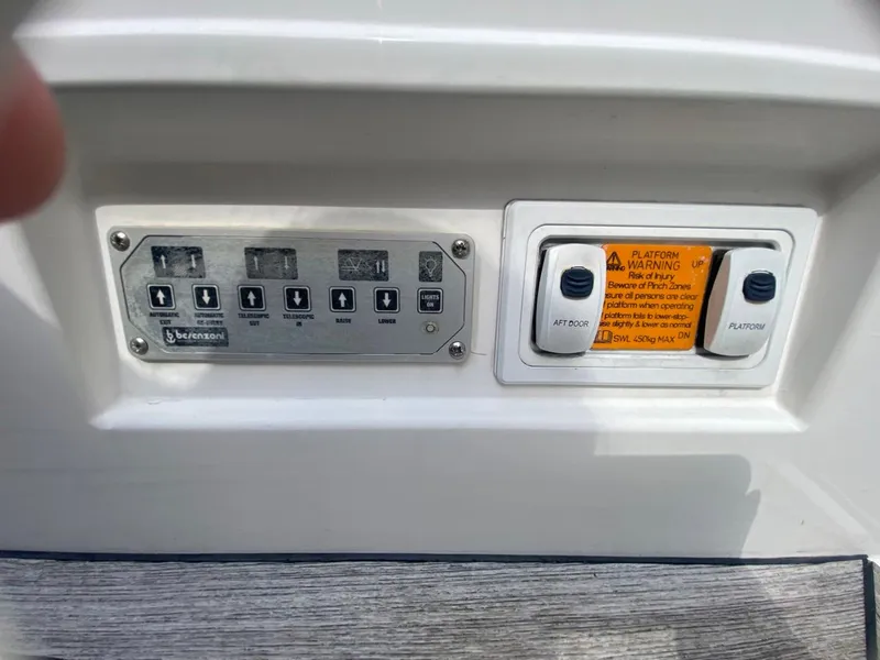 Slide: The Image of Sunseeker 48 Portofino XPS 2014 - 64