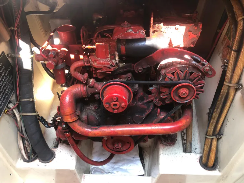 Slide: The Image of Pacific Seacraft Crealock 34 1986 - 55