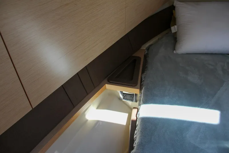 Slide: The Image of Chris-Craft Launch 36 2017 - 100