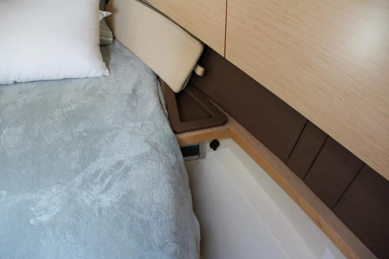 Slide: The Image of Chris-Craft Launch 36 2017 - 101