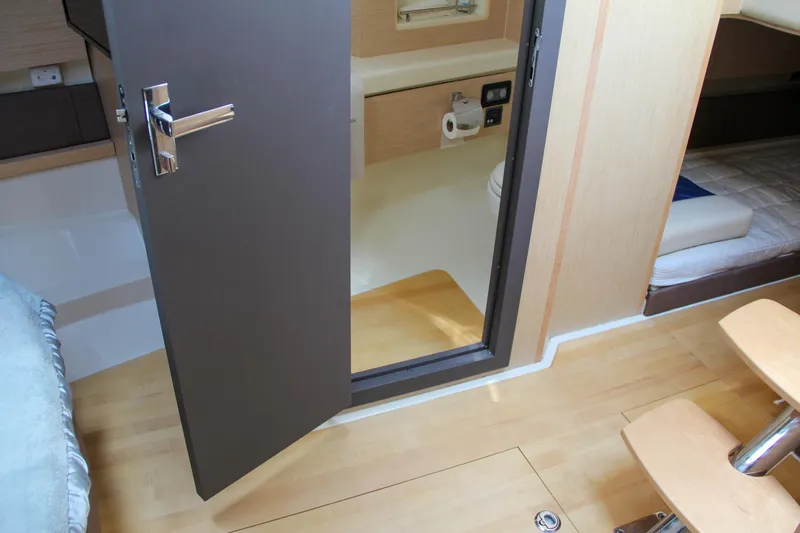 Slide: The Image of Chris-Craft Launch 36 2017 - 120