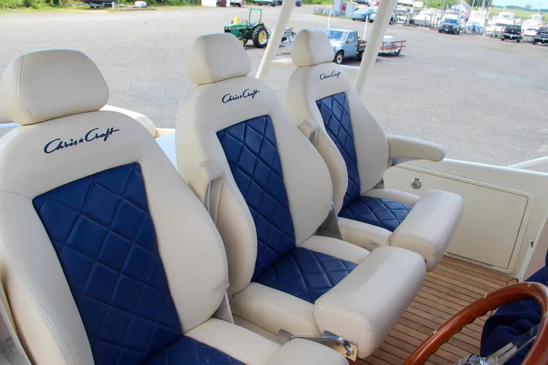 Slide: The Image of Chris-Craft Launch 36 2017 - 57