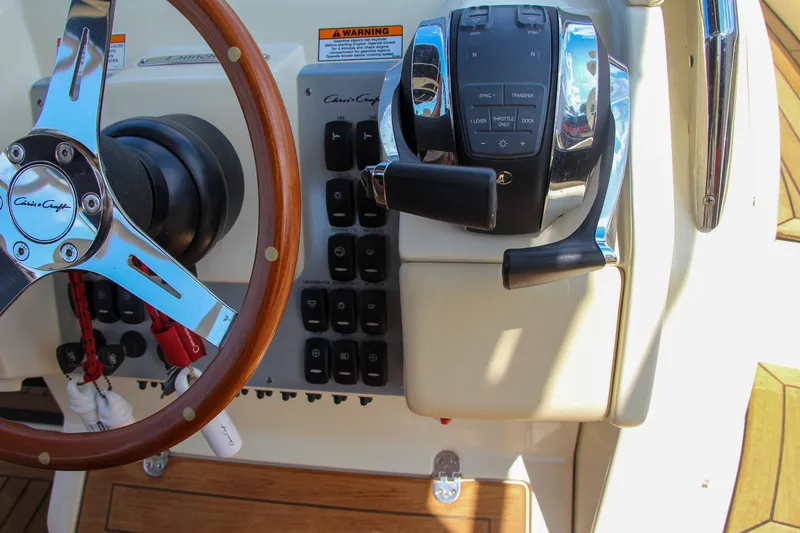 Slide: The Image of Chris-Craft Launch 36 2017 - 85