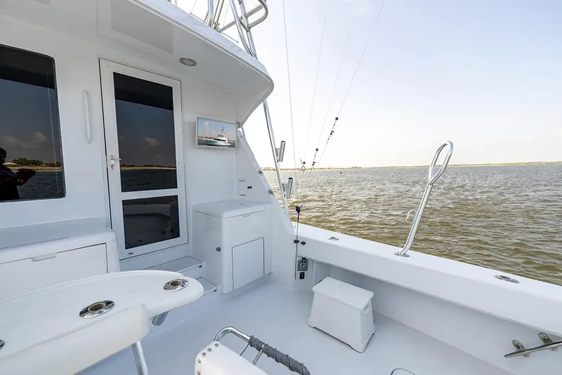 Slide: The Image of Stbd cockpit - 14