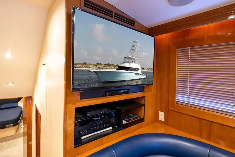Slide: The Image of TV and entertainment center - 28