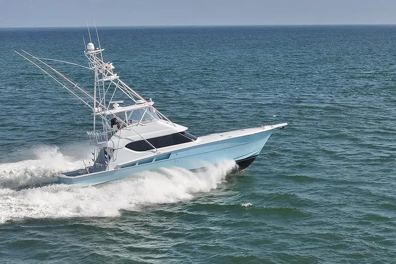 Slide: The Image of 55 Hatteras underway - 62