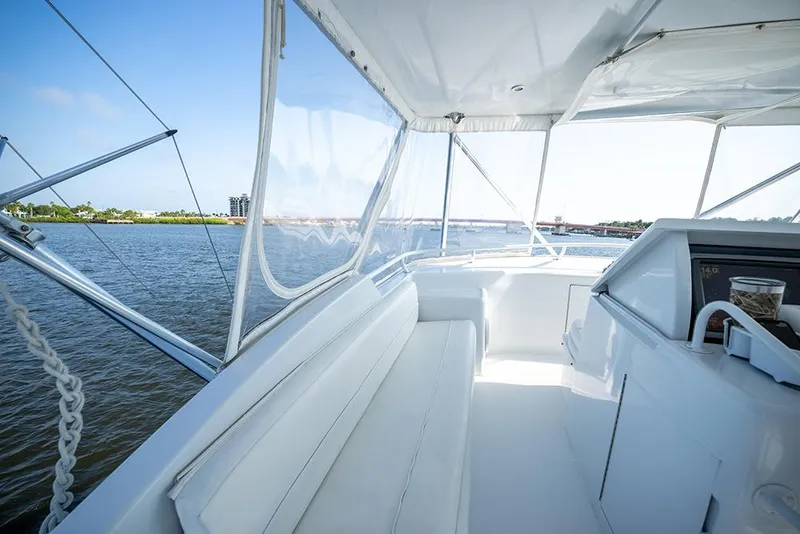 Slide: The Image of Flybridge portside seating - 20
