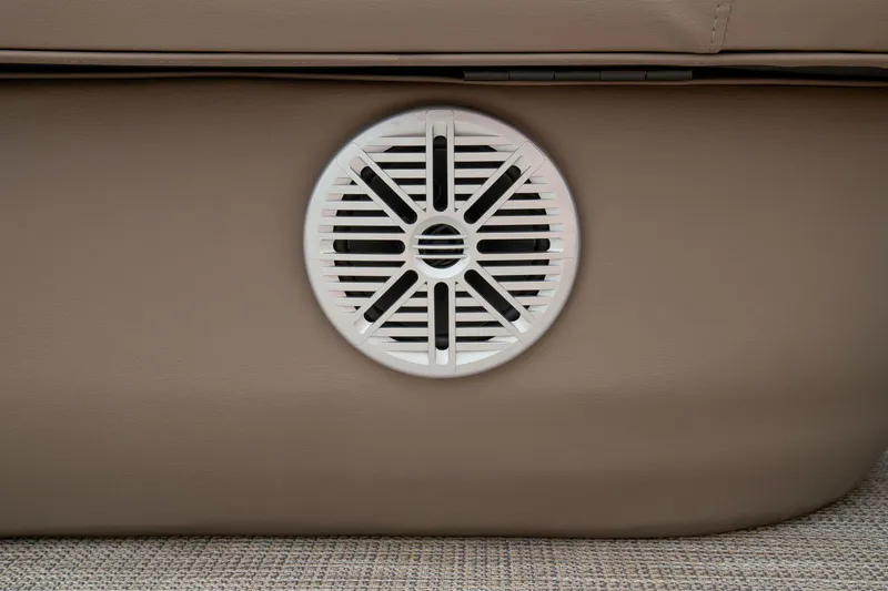 Slide: The Image of Ranger Reata 200F 2023 - 37